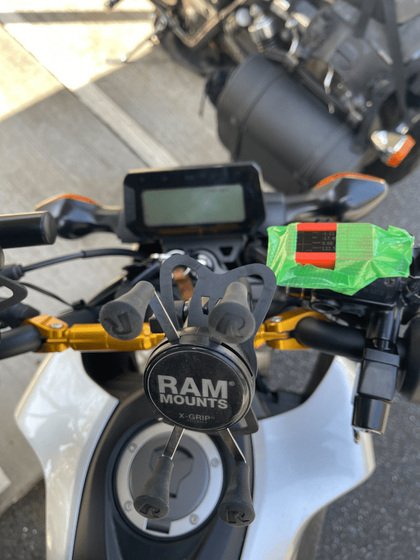 別のバイクに取り付けたM5Stack
